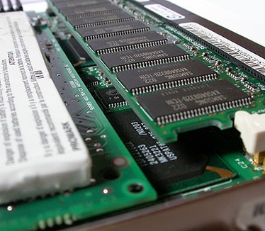 LSI MegaRAID Elite 1600 (cache DIMM)