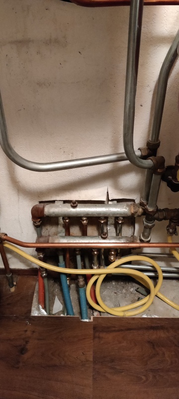 Afbeeldingslocatie: https://tweakers.net/i/EhF1nOiQ_fj6l7_adqXaEVxvZ2Y=/x800/filters:strip_icc():strip_exif()/f/image/ZROgKlUtW5hCyt4kZbTZDd2B.jpg?f=fotoalbum_large