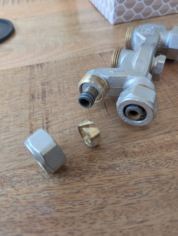 Afbeeldingslocatie: https://tweakers.net/i/EjQvPLge7X1sQNvv6k9z3BBLt1w=/x800/filters:strip_icc():strip_exif()/f/image/JDIXeBllHWVJNbIcQdOccCMd.jpg?f=fotoalbum_large