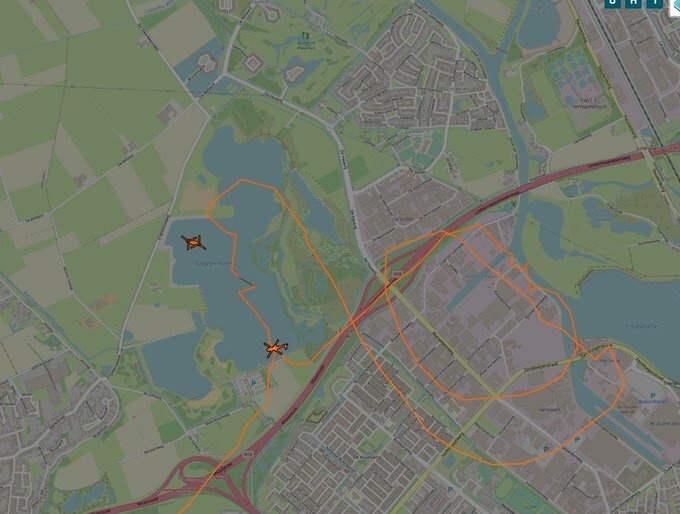 Afbeeldingslocatie: https://tweakers.net/i/EjnW_YMAzDQ4Ki4Nye_8CjoMyCs=/full-fit-in/4920x3264/filters:max_bytes(3145728):no_upscale():strip_icc():fill(white):strip_exif()/f/image/8ZEDGWBTCkXIg3THI3sMy65Y.jpg?f=user_large