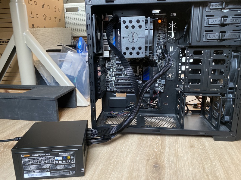 Afbeeldingslocatie: https://tweakers.net/i/EkJ2kCWXcG-OFHhZ9cdfmK97Xrw=/800x/filters:strip_icc():strip_exif()/f/image/hZ6TYG16Ys2hMHzJz2oust9z.jpg?f=fotoalbum_large