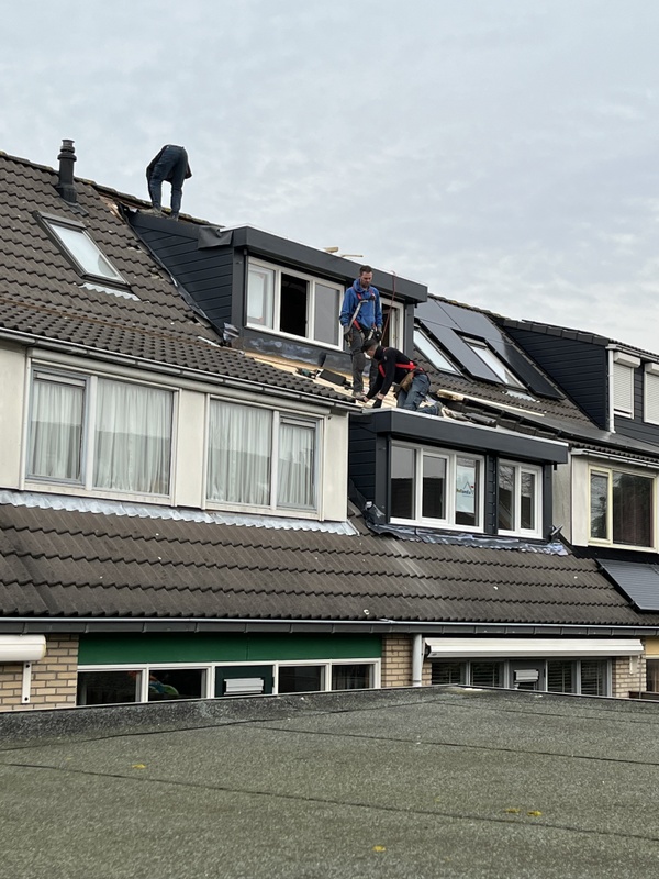 Afbeeldingslocatie: https://tweakers.net/i/Eku_4F2T-pcYx2QJUjy1i6ET5BE=/x800/filters:strip_icc():strip_exif()/f/image/bcO9mU6ZcDc7k3u2SQS4uA6c.jpg?f=fotoalbum_large