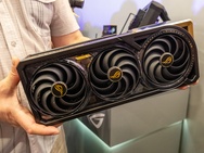 ASUS ROG Astral GeForce RTX 5090 Edition 20