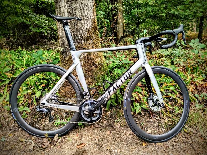 Afbeeldingslocatie: https://tweakers.net/i/EtWDTAwbzdR50yEJyEHo6z6r6f8=/800x/filters:strip_icc():strip_exif()/f/image/dQi7kVrWkKKkbGDXsZBYqvak.jpg?f=fotoalbum_large