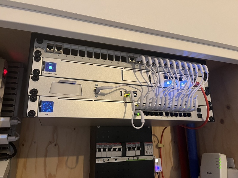 Afbeeldingslocatie: https://tweakers.net/i/EzussZ0opx1xknCSlrvtSFA846s=/800x/filters:strip_icc():strip_exif()/f/image/Ys8yMB1y8KbzOChC3uQEuezC.jpg?f=fotoalbum_large