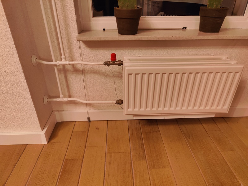 Afbeeldingslocatie: https://tweakers.net/i/F6ZrGaQEgnxrRd85jNRhJwKt_fA=/800x/filters:strip_icc():strip_exif()/f/image/tGlgzUTxYlFZ75Dt3F3MCV9Y.jpg?f=fotoalbum_large