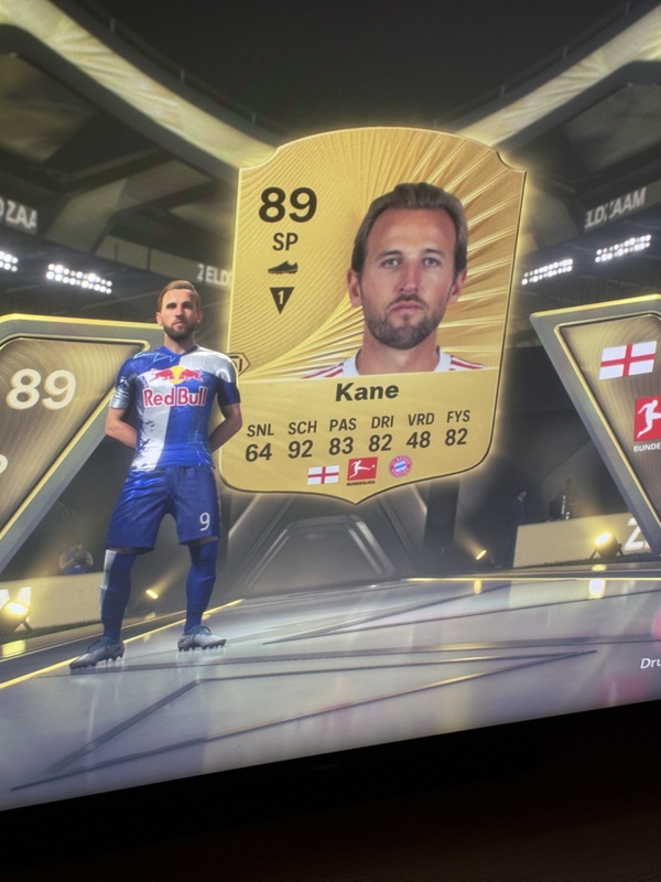 Afbeeldingslocatie: https://tweakers.net/i/FCCEskCjst5C3Bd_rl_dJDv6Nyw=/x800/filters:strip_icc():strip_exif()/f/image/6WC6hRfaZQ4W9j1od99vH18b.jpg?f=fotoalbum_large