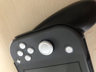 Afbeeldingslocatie: https://tweakers.net/i/FDaKy2PZum3chLZVsVA9oQTy2IY=/f/image/3HRGuAvB0VR0gxZiriyjmTyZ.jpg
