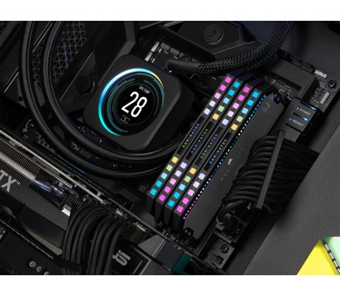 Corsair Dominator Platinum RGB CMT64GX5M4B5600Z36