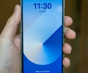 Samsung Galaxy Z Flip6