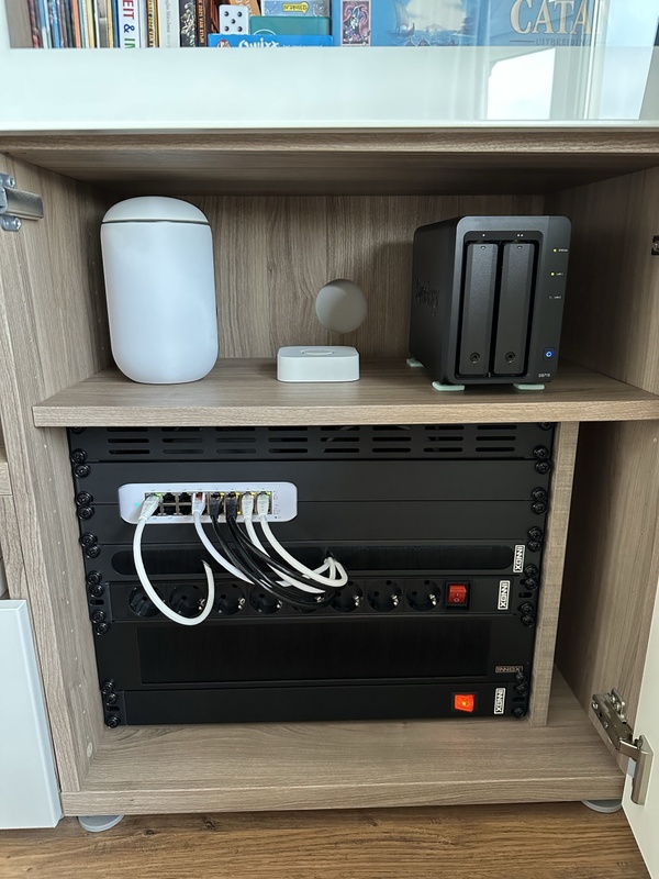 Afbeeldingslocatie: https://tweakers.net/i/FM2kyuRnaZEL9hIlZi7BbuxCDys=/x800/filters:strip_icc():strip_exif()/f/image/4JFsqS86K69yj8ZxURTOCm6I.jpg?f=fotoalbum_large