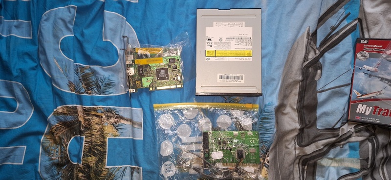 Afbeeldingslocatie: https://tweakers.net/i/FMSFpVgFQ3JC2QuNe8ITjEufLlc=/800x/filters:strip_icc():strip_exif()/f/image/3fPMv38gBX0hicCTuqCfLJpI.jpg?f=fotoalbum_large