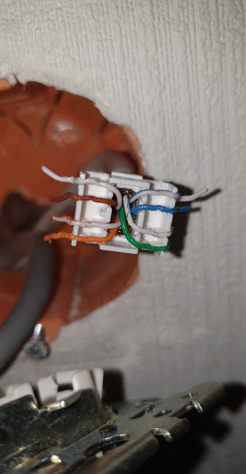 Afbeeldingslocatie: https://tweakers.net/i/FMcIBX6qO2VyRWVvTv3feY3ljxQ=/800x/filters:strip_icc():strip_exif()/f/image/tWIMzxADCcsca0hEXMM2ji50.jpg?f=fotoalbum_large