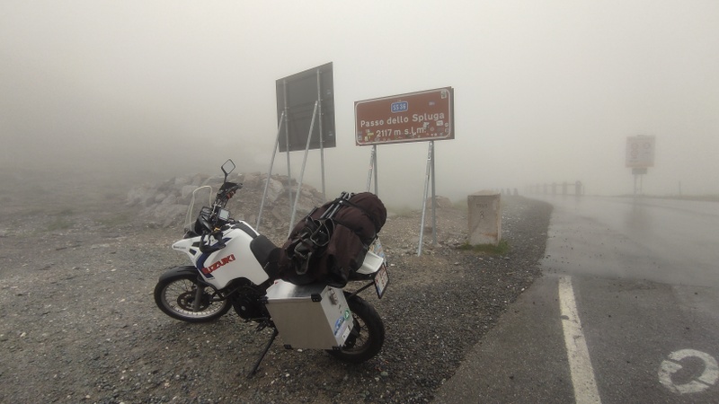 Afbeeldingslocatie: https://tweakers.net/i/FOfzgc-cjhMeKA90tHzG-X67p_k=/800x/filters:strip_icc():strip_exif()/f/image/vrG06nDXR9W6HA9sHxzZyz2u.jpg?f=fotoalbum_large