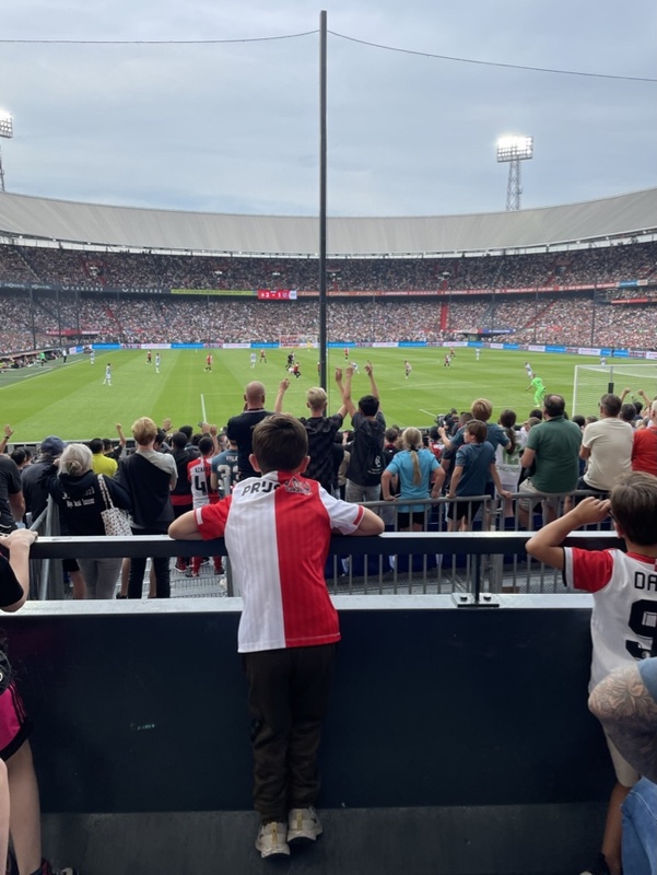 Afbeeldingslocatie: https://tweakers.net/i/FTjXu-MLqibVLMLrAKmTtWY6kmA=/x800/filters:strip_icc():strip_exif()/f/image/RbSrSSIwZvsMfRQcuFVM6k70.jpg?f=fotoalbum_large