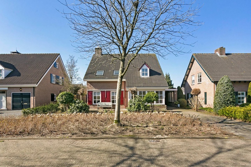 Afbeeldingslocatie: https://tweakers.net/i/FVn2PwVTsanUeRwR76y1Z86dqeI=/800x/filters:strip_icc():strip_exif()/f/image/ncVW9rmGmbwe5lNjk3W9Gvwp.jpg?f=fotoalbum_large