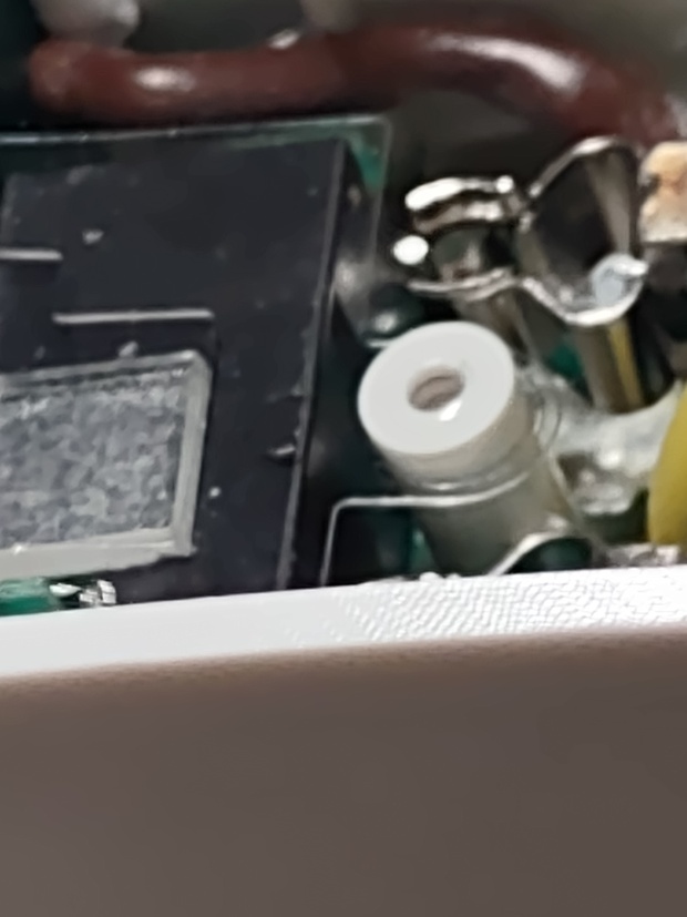 https://tweakers.net/i/FXSZRW1FWJmLvLhsXPTbgQvgR-k=/620x/filters:strip_icc():strip_exif()/m/845047/1N3j161OrhfXed9Nk4Z0C2Uwq5q6kyBQI0HbgtFPdOh3VsvAe8.jpeg?f=620xauto
