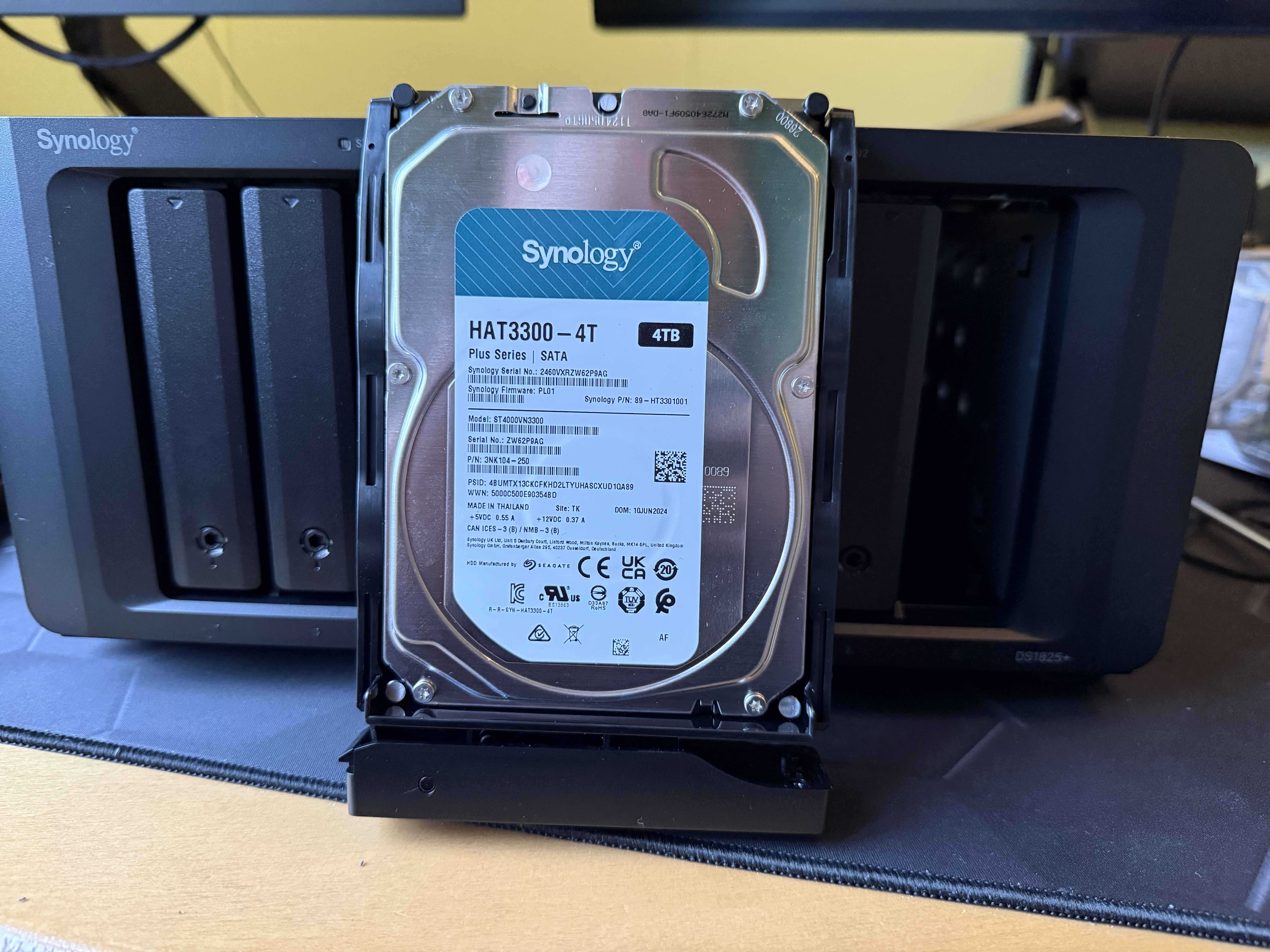 Afbeeldingslocatie: https://tweakers.net/i/Fdl8INjrHTa0pWOPPaK9rzrNUYc=/m/383141/1VDfvcJRwPJtRD5LM7mhTCr6MsFI4vLzShipazBzCBgoyQVHJE.jpeg