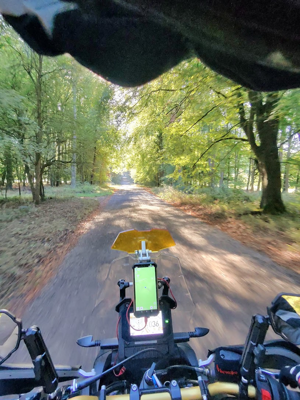 Afbeeldingslocatie: https://tweakers.net/i/Fe22KVYmwOLam9LDQDzQ8NS-AIA=/x800/filters:strip_exif()/f/image/QV9QSGUWq8vvLKCaOYcNDGXt.png?f=fotoalbum_large