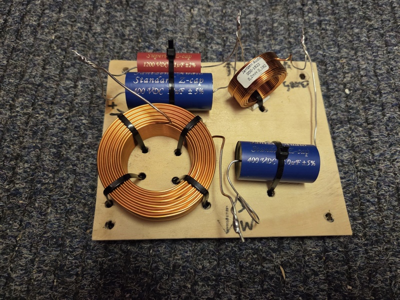 Afbeeldingslocatie: https://tweakers.net/i/Ff-SpqVfYEE7t0LLiNc5jB0kcoc=/800x/filters:strip_icc():strip_exif()/f/image/9Np5jDVWIC5I7qA54NaM8eAh.jpg?f=fotoalbum_large