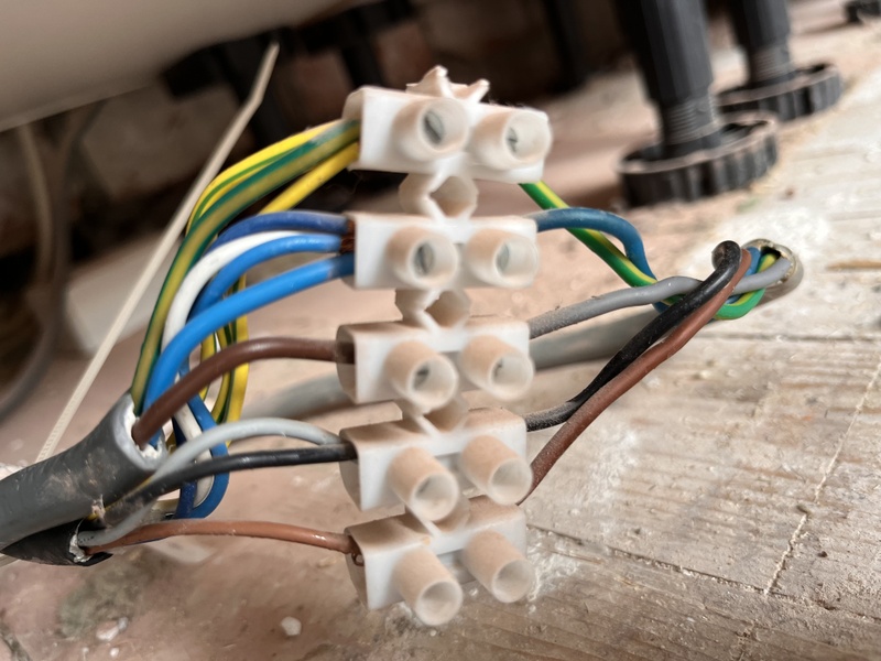 Afbeeldingslocatie: https://tweakers.net/i/FjkNEosIa5-g69n7XJSA_bFalow=/800x/filters:strip_icc():strip_exif()/f/image/IJWXYbZr3lWfe38hhsjD9cX9.jpg?f=fotoalbum_large