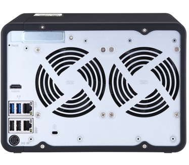 QNAP TS-653D