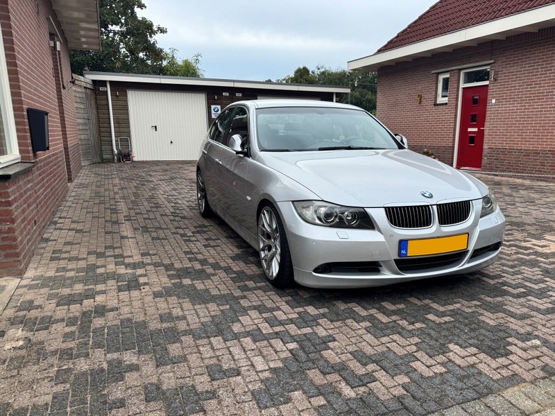 Afbeeldingslocatie: https://tweakers.net/i/FpHYwFsW0TFCG6dL78q-uScW_3I=/800x/filters:strip_icc():strip_exif()/f/image/QtpOf6MVCpo4Kp5F292eNWnR.jpg?f=fotoalbum_large