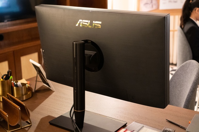 Asus ProArt Studio PA32UCX