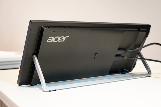 Acer PM131QT