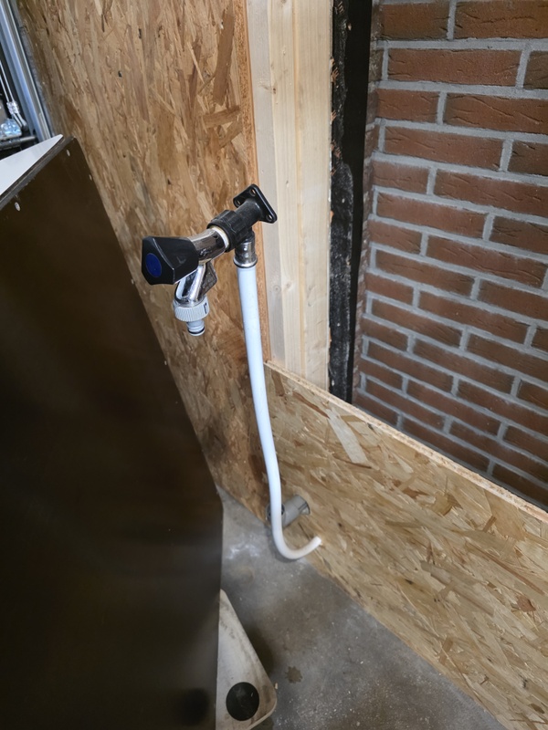 Afbeeldingslocatie: https://tweakers.net/i/Fz6YYdQMwrhYovD2gRab4mhF2wo=/x800/filters:strip_icc():strip_exif()/f/image/FiMUAu2TrCwygcKzOM4j7Yvl.jpg?f=fotoalbum_large