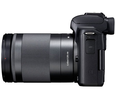 Canon EOS M50 + 18-150mm f/3.5-6.3 Zwart