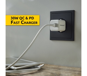 Intenso GaN Power Adapter W30C