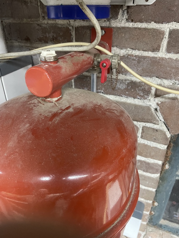 Afbeeldingslocatie: https://tweakers.net/i/G6qjMPIkF1zIQ2z2u30L-2WwY2w=/x800/filters:strip_icc():strip_exif()/f/image/YwVH63iQWFDkx6PKSZ7KkPxq.jpg?f=fotoalbum_large