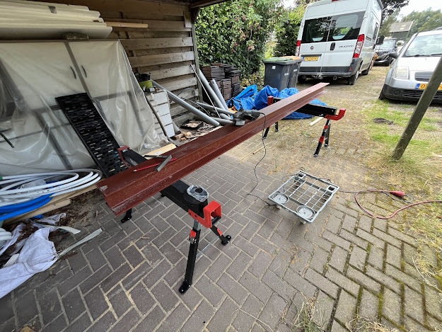 Afbeeldingslocatie: https://tweakers.net/i/GAA0Ad81yQ31tfZ6iQSmz2aVoTo=/fit-in/4920x3264/filters:max_bytes(3145728):no_upscale():strip_icc():strip_exif()/f/image/sBbTuCjAEkiQabMCFaZyzefB.jpg?f=user_large