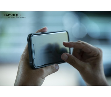KAPSOLO 4-Way Adhesive Privacy Screen / Privacy Filter for iPhone XR