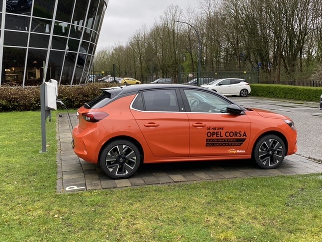 Afbeeldingslocatie: https://tweakers.net/i/GEwcqKm_AHp1MIVOV0A6hbj5g24=/f/image/10w1f1HxfzISw40H4KxoSSXV.jpg