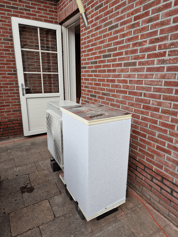 Afbeeldingslocatie: https://tweakers.net/i/GH201cwYeC4m7ORttmsOmpN6Qpw=/x800/filters:strip_exif()/f/image/Q577r1CGzWhV3V5dakXEiJqR.png?f=fotoalbum_large