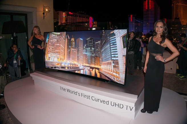 Samsung curved 105&quot; 21:9 uhdtv