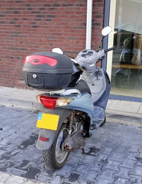 Afbeeldingslocatie: https://tweakers.net/i/GMTTYRfKuLh0nGbKulxSOUVeGxU=/fit-in/4920x3264/filters:max_bytes(3145728):no_upscale():strip_icc():strip_exif()/f/image/FdbyNcsQa2EGsWwTAiwUlvzf.jpg?f=user_large