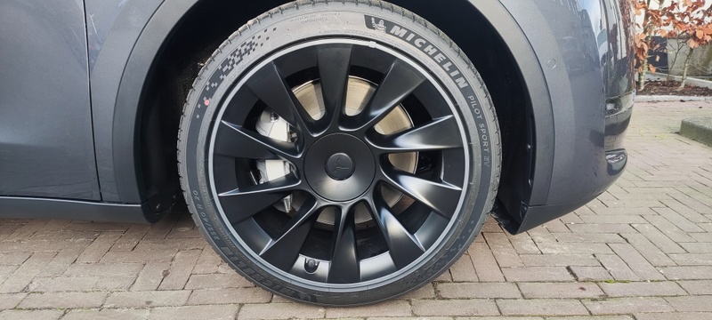 Afbeeldingslocatie: https://tweakers.net/i/GOOX0XWaHqBHAAKOtsbvJkUzj8I=/800x/filters:strip_icc():strip_exif()/f/image/S5KSmPM1PIxLSXOE0LlSlhn9.jpg?f=fotoalbum_large