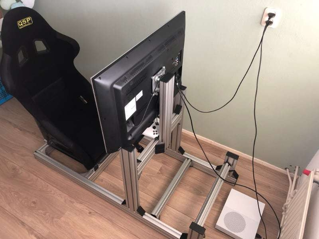Afbeeldingslocatie: https://tweakers.net/i/GOYv03NhU_MY9JahLXg6TEDuUiA=/full-fit-in/4920x3264/filters:max_bytes(3145728):no_upscale():strip_icc():fill(white):strip_exif()/f/image/Jv4wyn5iCMbSj08YtRaHWlwH.jpg?f=user_large