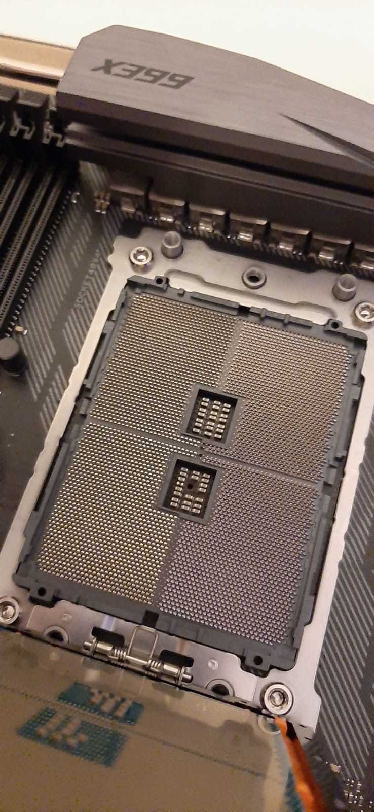 Mobo met gebogen cpu pin - Processors, moederborden en geheugen - GoT