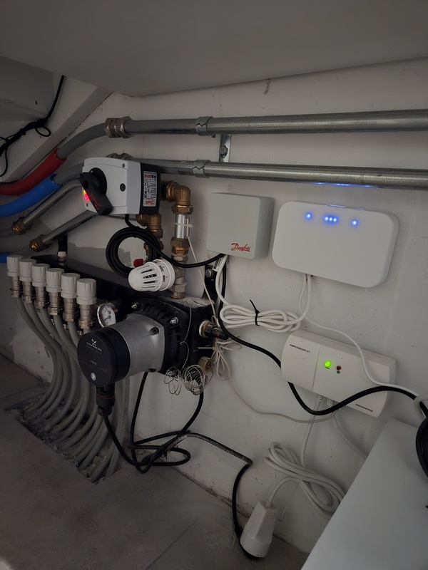 Afbeeldingslocatie: https://tweakers.net/i/GQA5sOKmpkBm4ZAn5Taf77NGKe8=/x800/filters:strip_icc():strip_exif()/f/image/M59WWNombuFgdqHB2828e427.jpg?f=fotoalbum_large