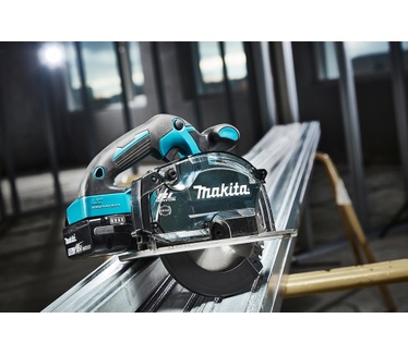 Makita DCS553Z
