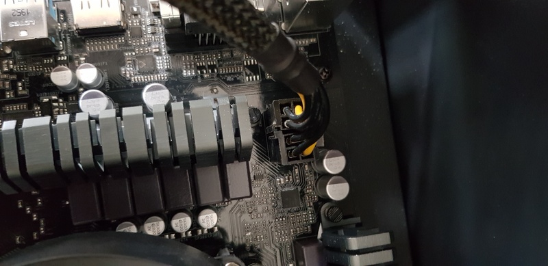 Afbeeldingslocatie: https://tweakers.net/i/GRalKQwlg4WV2ILEEYvg0TTKbk4=/800x/filters:strip_icc():strip_exif()/f/image/3Ubd0olKcsFSzlmRjxRpCtCq.jpg?f=fotoalbum_large