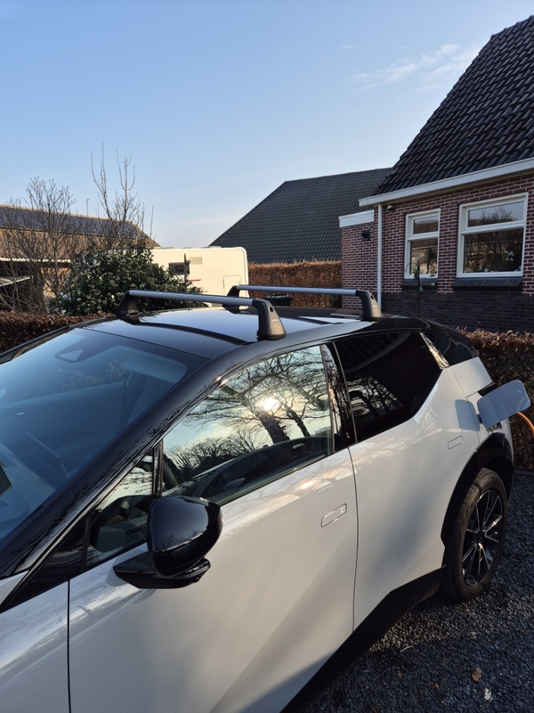 Afbeeldingslocatie: https://tweakers.net/i/GTpPF-hM_ctw1irPY041SNetNBI=/x800/filters:strip_icc():strip_exif()/f/image/TLVLEUWT5MjG8EsYK0gslf8t.jpg?f=fotoalbum_large