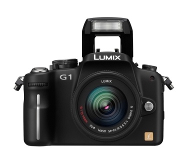 Panasonic Lumix DMC-G1W + LUMIX G VARIO 14-45mm ASPH + LUMIX G VARIO 45-200mm/F4.0-5.6 Zwart