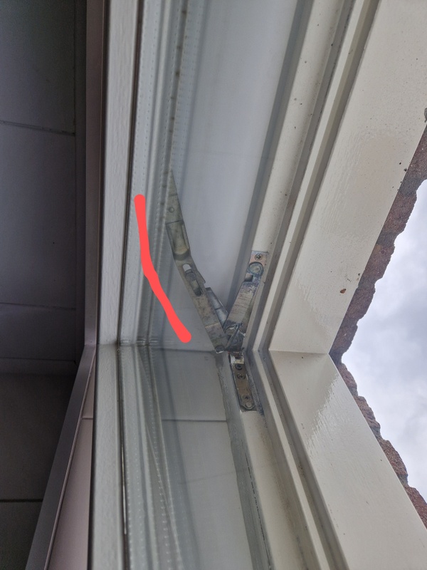 Afbeeldingslocatie: https://tweakers.net/i/GW7E_7nfcS3sFVWg-AojiYCpLaY=/x800/filters:strip_icc():strip_exif()/f/image/h5j8EKNgktuXHaW4NvL3LkEK.jpg?f=fotoalbum_large