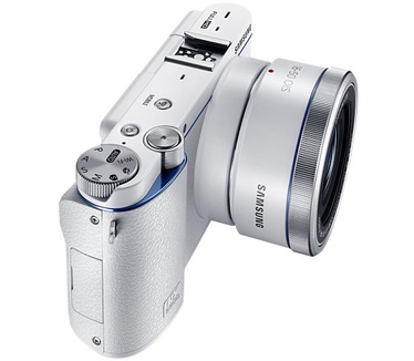 Samsung NX3300 + 16-50 f/3.5-5.6 Wit