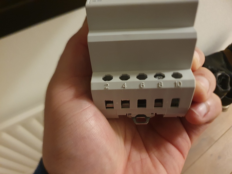 Afbeeldingslocatie: https://tweakers.net/i/GeEBv-dk6S7yuZfeBxVH6AqRyp8=/800x/filters:strip_icc():strip_exif()/f/image/fXY8L6PF6h8cOSHGqY29rWXV.jpg?f=fotoalbum_large